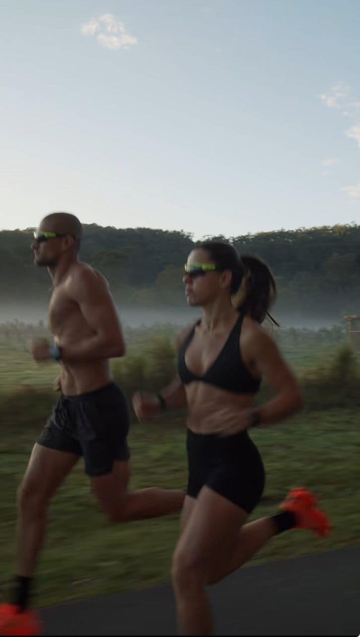Couple doing physical activity showing the impact of iron levels on energy