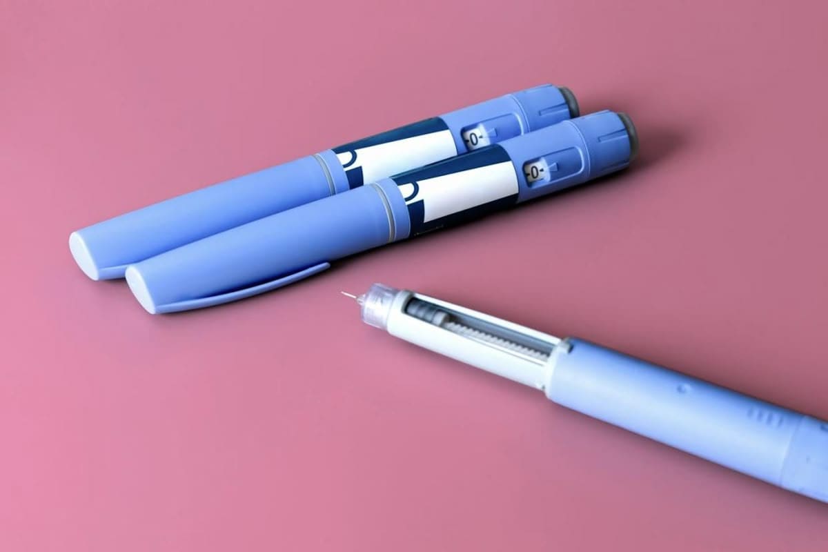 GLP-1 weight loss injection pen used in semaglutide and tirzepatide treatments